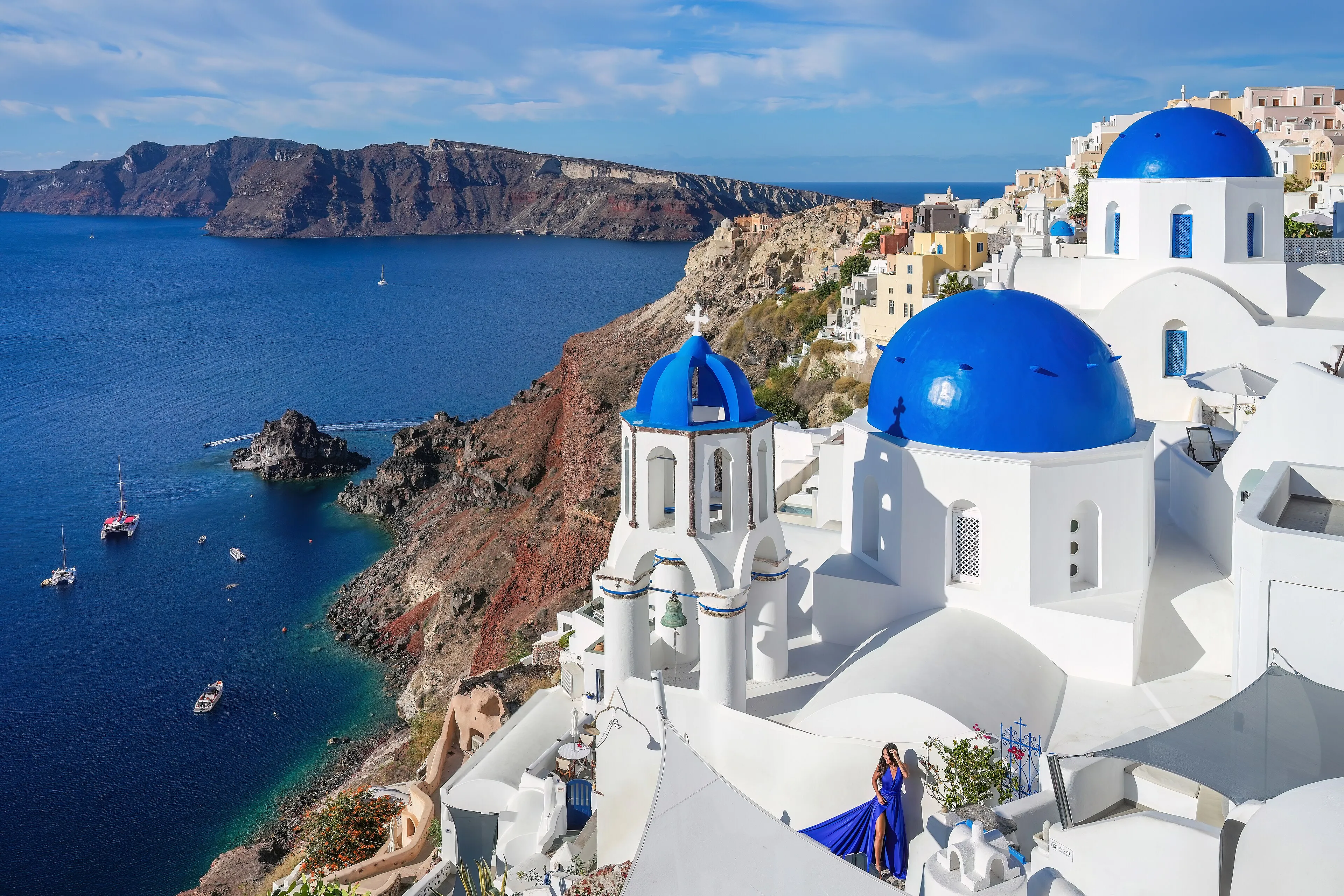 Blue-domed churches and whitewashed buildings of Oia, Santorini